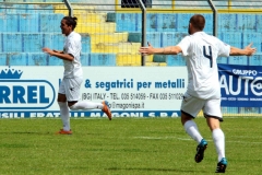 Calcio-Lecco-Pergolettese-2016-Corteggiano-Vignali-Esultanza