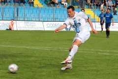 Calcio-Lecco-Pontisola-Playoff-2015-Tiro-França