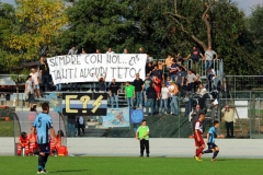 Lo striscione per "Teto"