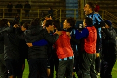 Abbraccio di gruppo a fine partita