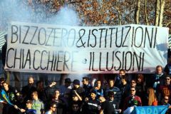 Seregno-Calcio-Lecco-2016-Striscione-Bizzozero-Istituzioni