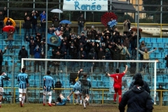 Calcio Lecco Cavenago Fanfulla 2017 Esultanza fine gara tifosi