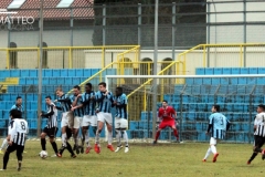 Calcio Lecco Cavenago Fanfulla 2017 Punizione Alvitrez