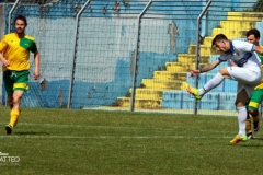 Calcio Lecco Dro Pierrot Mattia Malvestiti Tiro