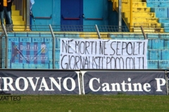 Calcio Lecco Virtus Bergamo 2017 Striscione Giornale