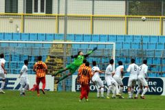 Calcio-Lecco-Grumellese-2016-Punizione-Piantoni