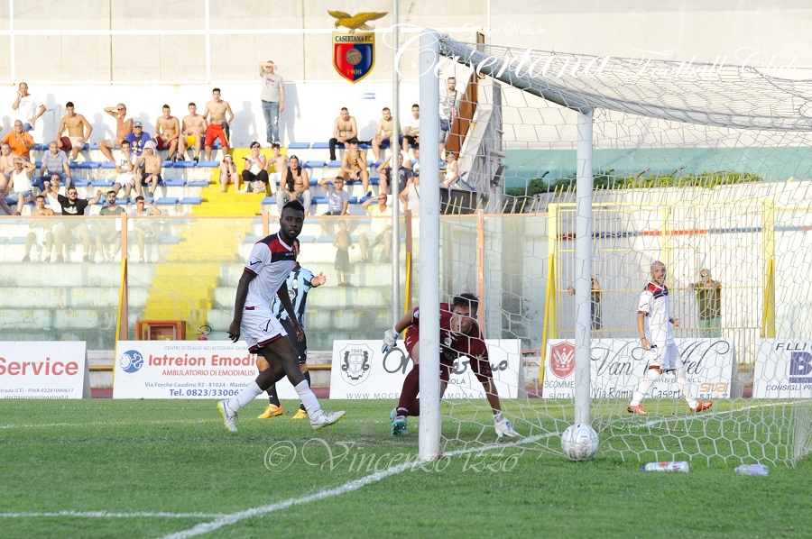 Adama Diakitè decide Casertana-Lecco dell'agosto 2015