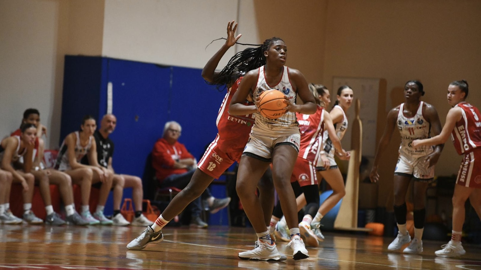 Basket Costa Osazwuwa