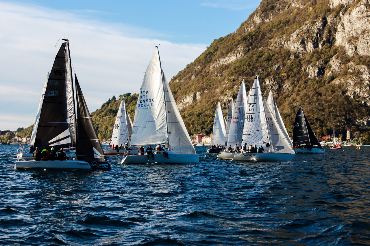 Le barche in regata
