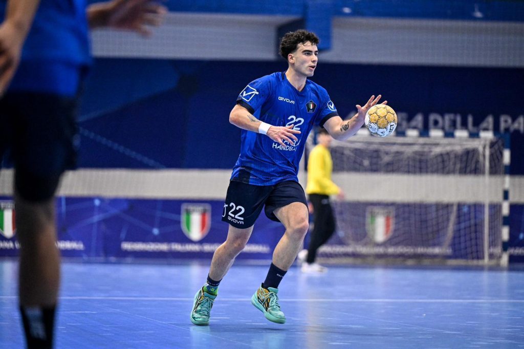 Simone Giambartolomei in azione
